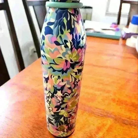 TAL Flowered insulated water bottle. - Picture 1 of 7